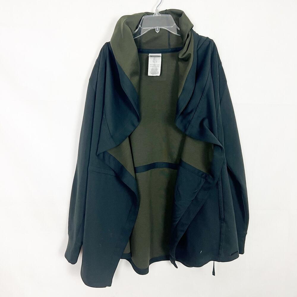 New Balance Women's Open Front Jacket Size Large